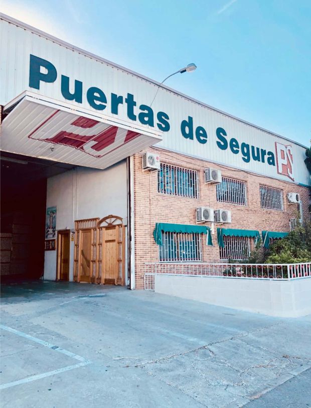 Fábrica Puertas de Segura